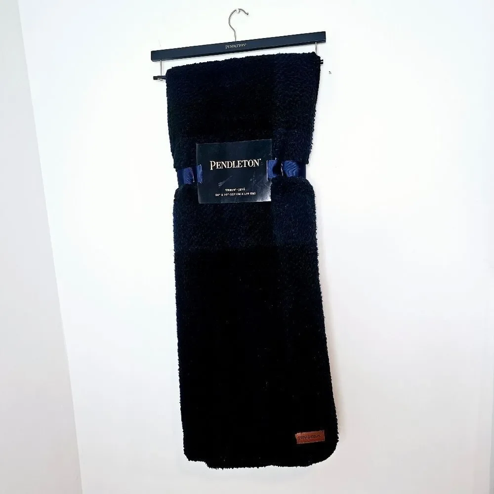 NWT Pendelton Plaid Throw Blanket Navy Green 50  x 70
